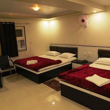 Venus Hotel 5 Minute Walking Distance From Dargah Аджмер Екстер'єр фото
